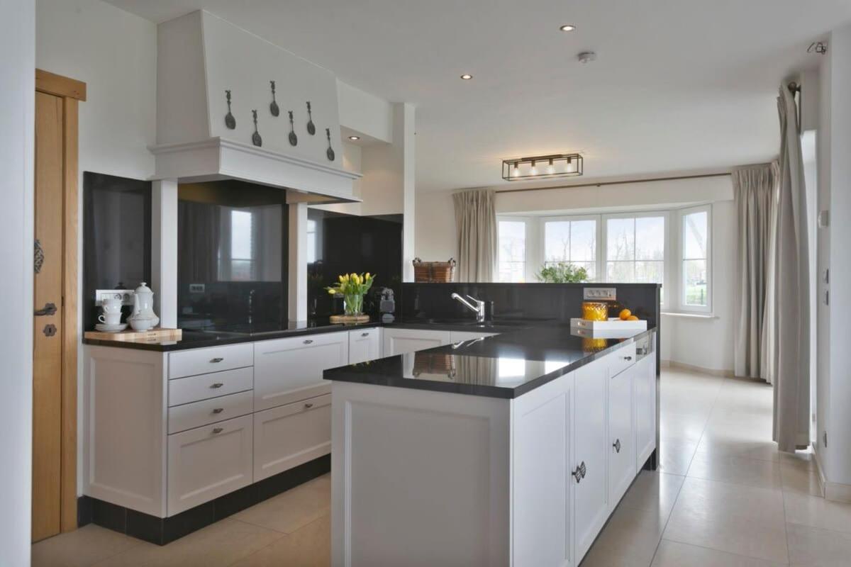 Villa Huswell - Family House With A Beautiful View In Damme Brujas Exterior foto